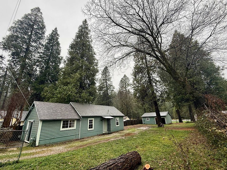 1st image of 10886 Pine Hill Dr