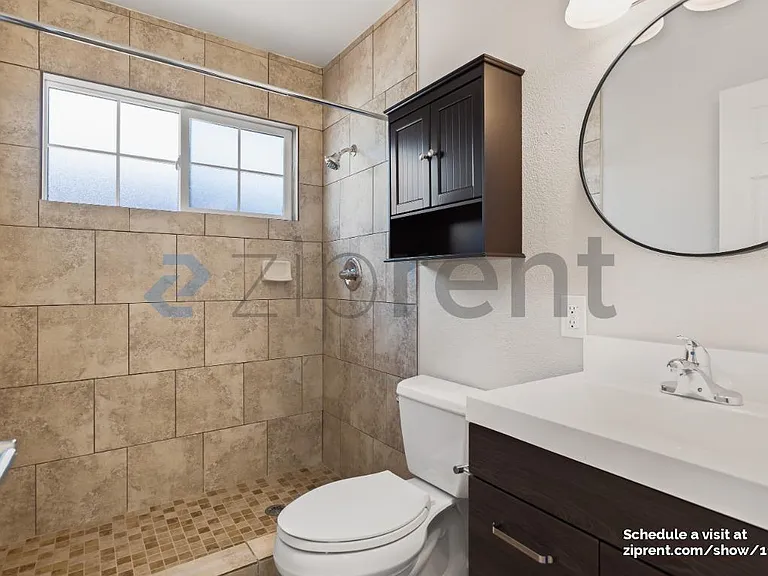 4726 Armour Dr — Photo 20
