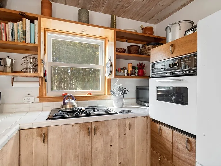 24 Jacqueline Dr — Photo 13