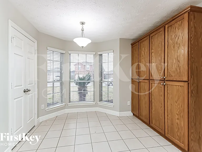 15114 Diamond Way — Photo 5