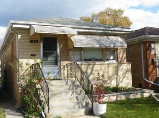 5389 N Northwest Hwy, Chicago, IL 60630