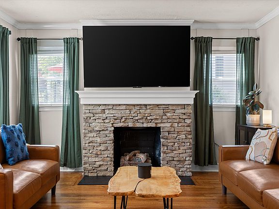 5th image of 3811 Northview Ave