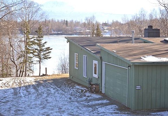 Exterior?Lake