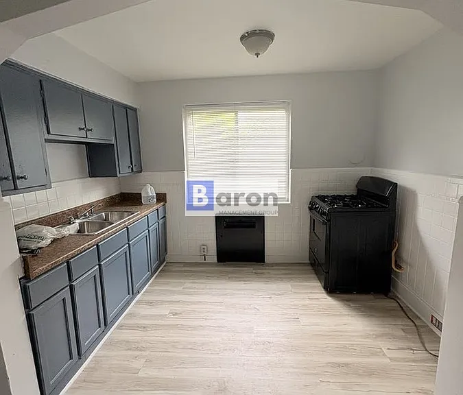 7169 Reading Rd #2 — Photo 7