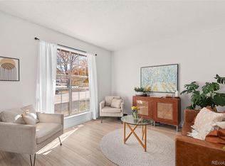 2463 S Memphis Way, Aurora, CO 80013