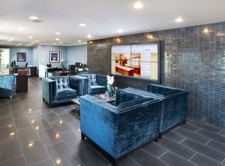 Versailles on the Lakes Oakbrook*, Villa Park, IL 60181