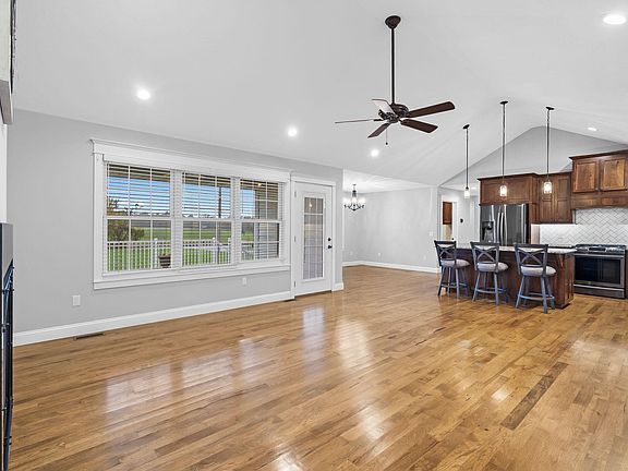 5th image of 1101 Highland Drive
