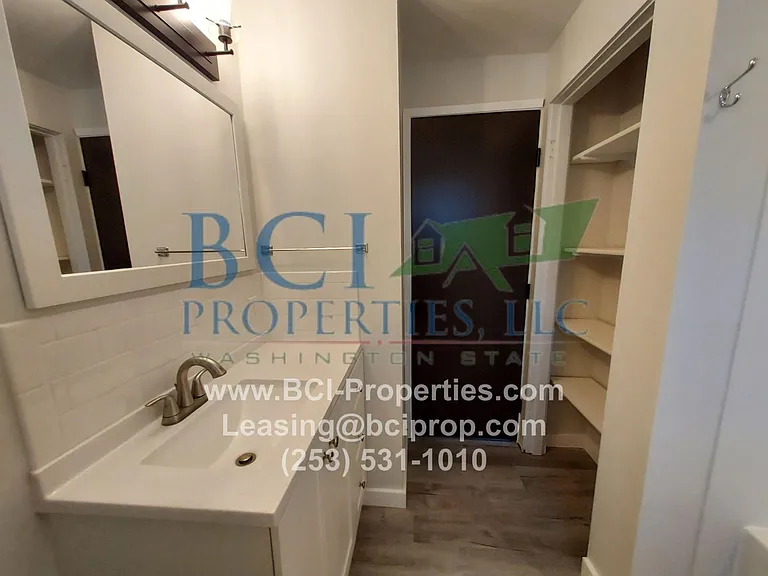 8811 Forest Ave SW — Photo 3