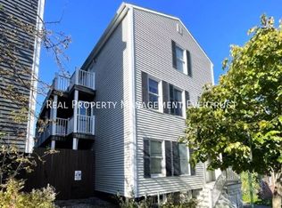 12 Hanover St, Portland, ME 04101