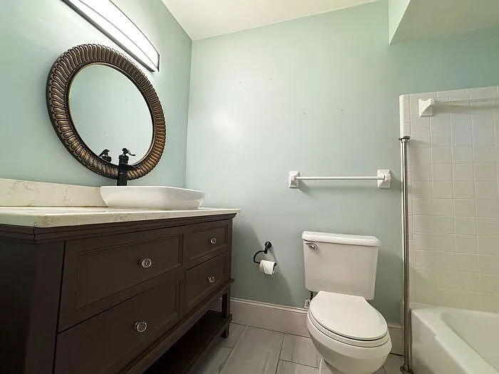 1196 Angle Rd #B — Photo 6