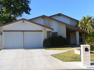 8815 Cattail Crk, Windcrest, TX 78239