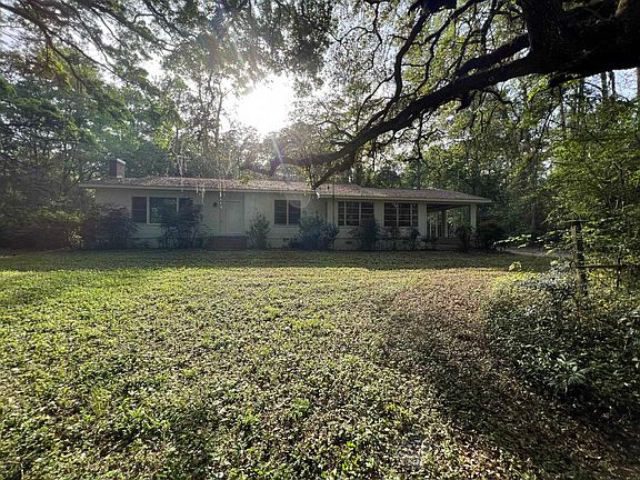 2nd image of 1203 Firethorne Ln