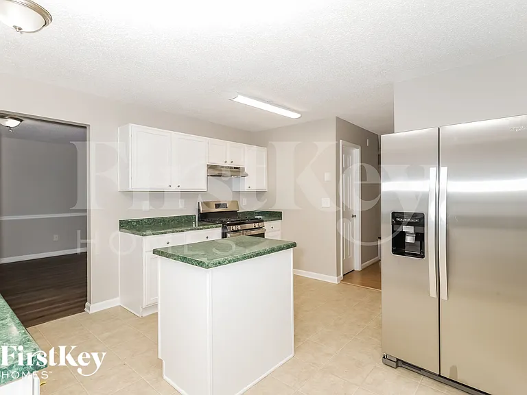 848 Asbury Trl — Photo 7