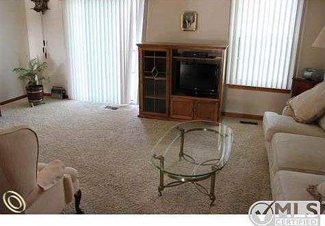 022[1].JPG