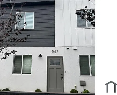 5867 Towne Ave — Photo 2