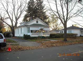 222 Prospect St, Spring Lake, MI 49456