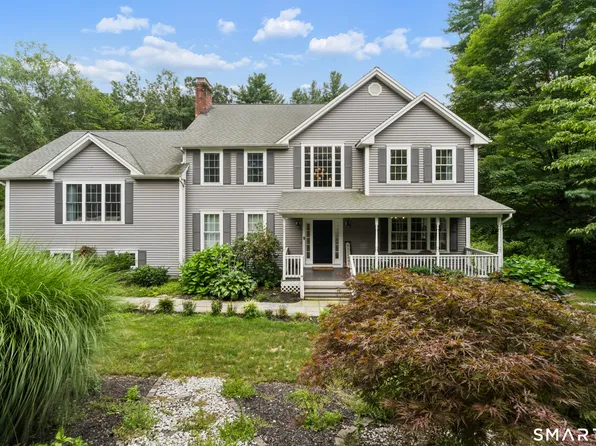 10 Pearl Street, Newtown, CT 06482