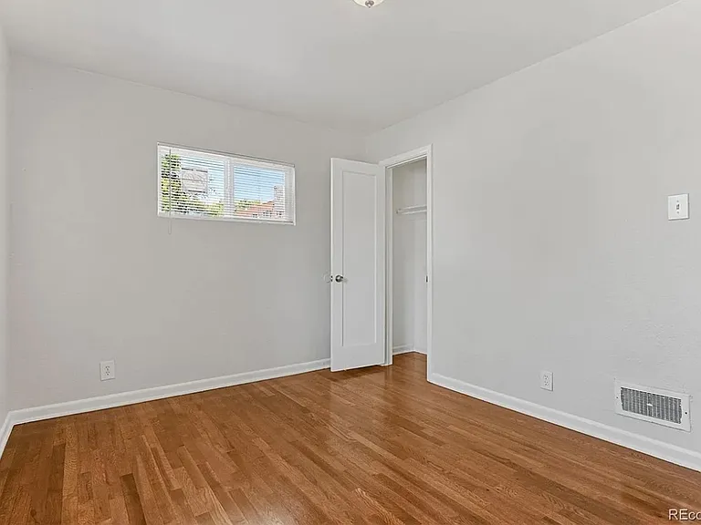 1390 Alton St — Photo 8