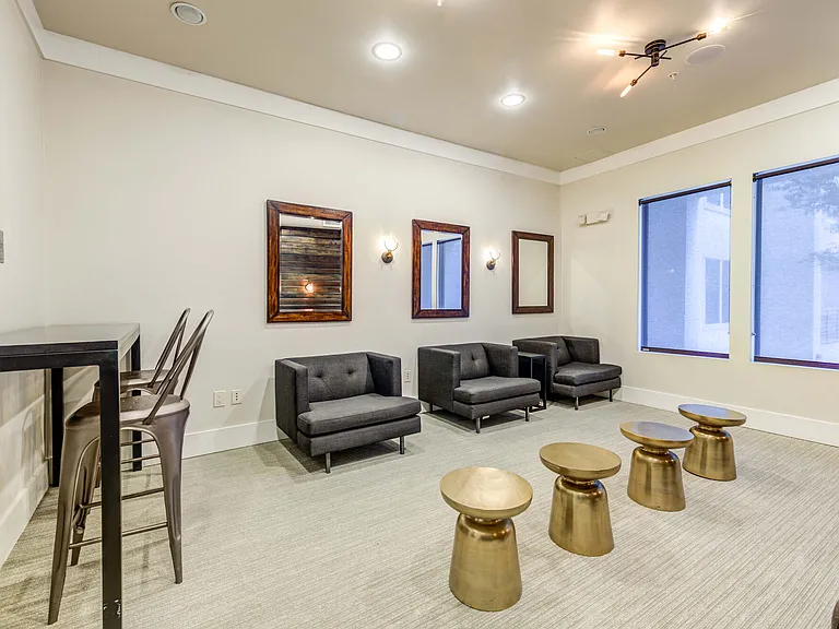 Lakeshore Lofts — Photo 32