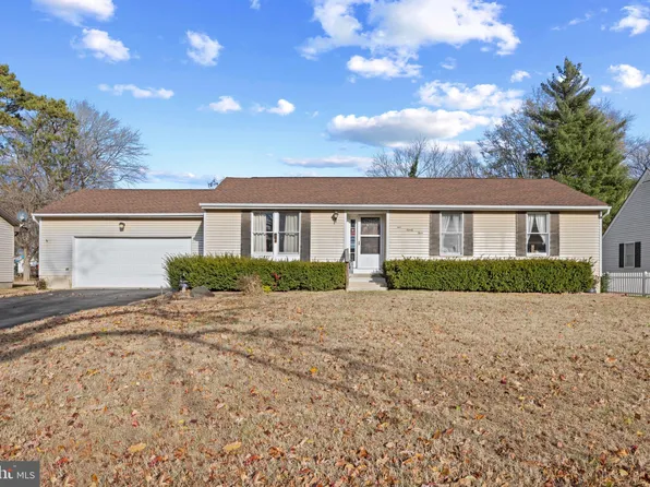 493 Sunset Dr, Dover, DE 19901