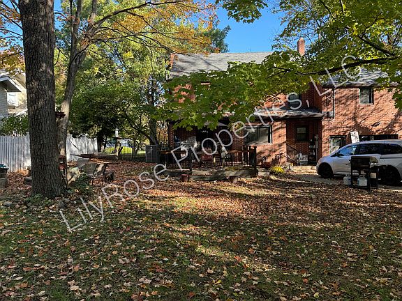 4th image of 615 W 7th St