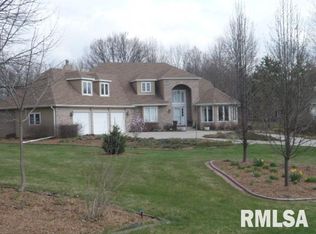 25 Timber Ridge Rd, Coal Valley, IL 61240