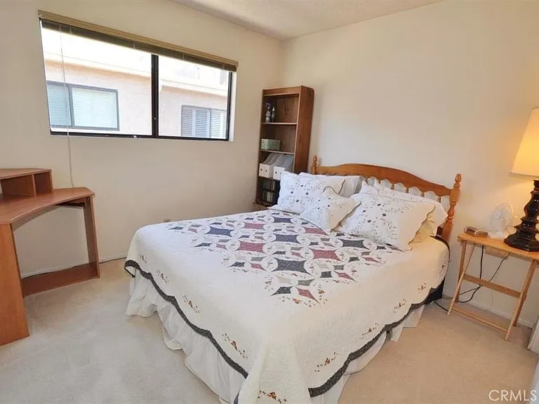 2612 W Grand Ave #C — Photo 18