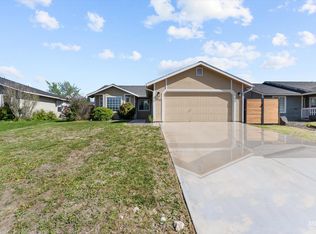 7932 W Grubstake Dr, Boise, ID 83709