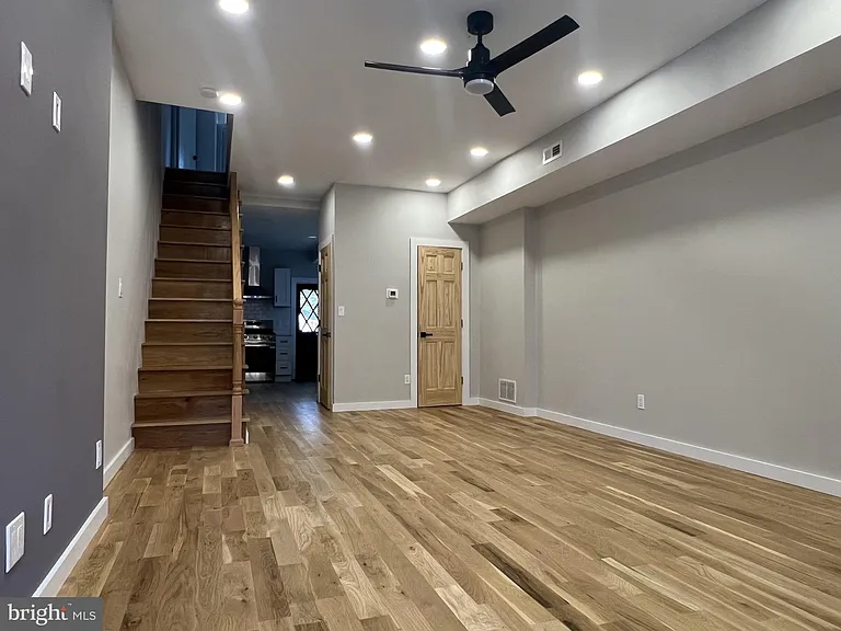 3051 Cedar St — Photo 6