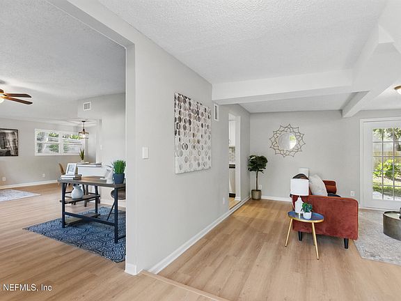 3rd image of 2716 HERRICK Drive