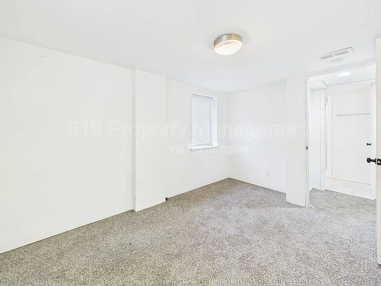 622 Christopher St — Photo 39