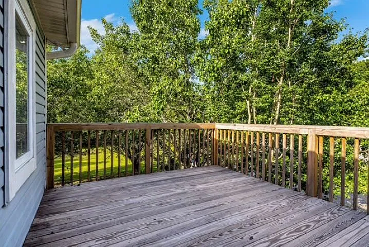 5 bed, 2677 sqft, $2,900 — Photo 4