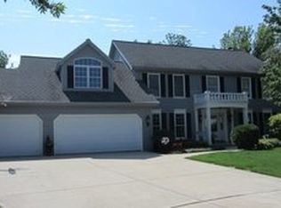 114 Palamino Pl, Wheaton, IL 60189