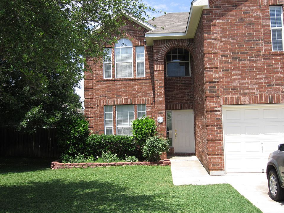 2nd image of 8007 Whitworth Ln