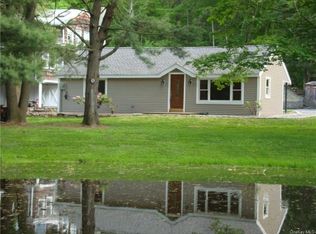 34 Wawayanda Rd #A, Warwick, NY 10990