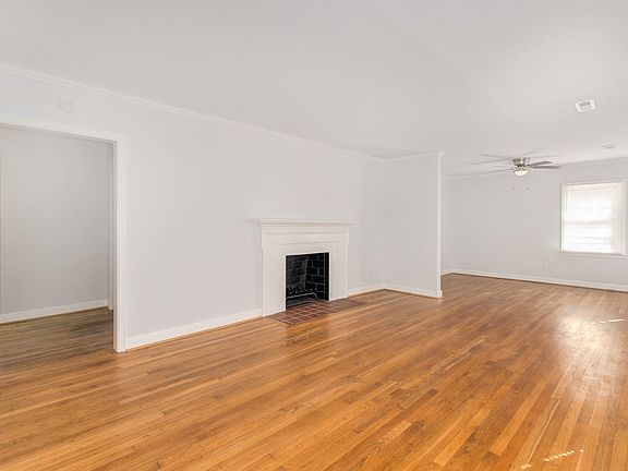 3rd image of 107 1st Ave
