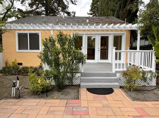 77 Devonshire Ave, Mountain View, CA 94043