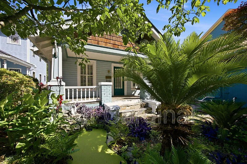 2 bed, 1.0 bath, $2,100 — Photo 2