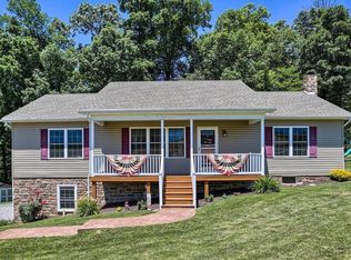 3851 Mummert Rd, Glen Rock, PA 17327
