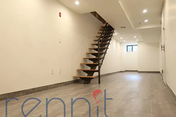Rented by Rennit Inc. | media 36