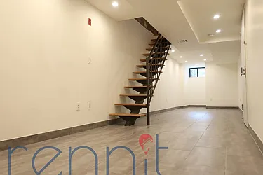 Rented by Rennit Inc.