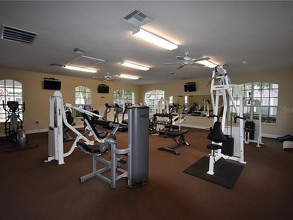5th image of 2128 Carriage Ln #2128