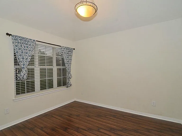 11306 Overland Trail Dr — Photo 17