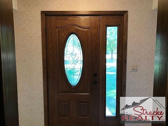 5th image of 207 N Kuhlman St
