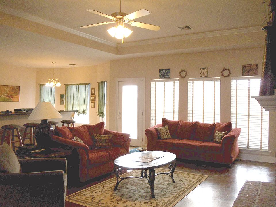 1st image of 102 Arline Ct