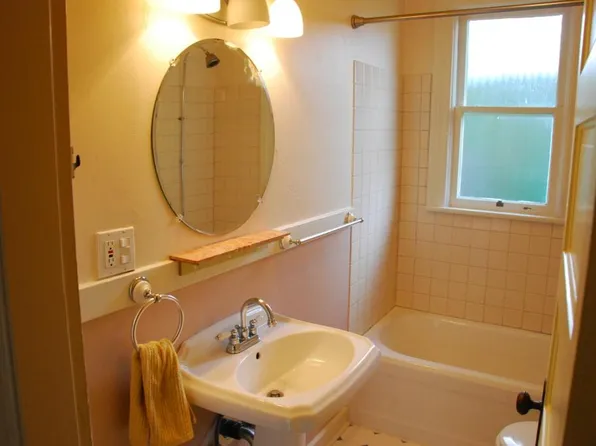 5111 A Ravenna Ave NE, Seattle, WA 98105