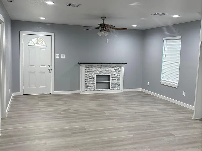 1809 Reese St — Photo 3