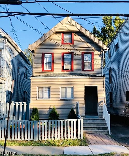 1st image of 48 Columbia St