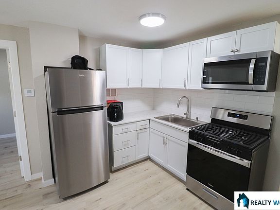 4th image of 840 N 29th St #1
