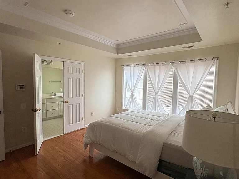 11430 Grandview Ave — Photo 20